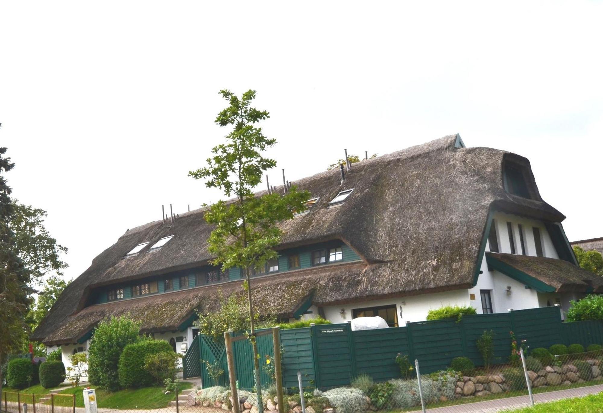 Ferienhaus Reethauser Boddenstr. 17 *